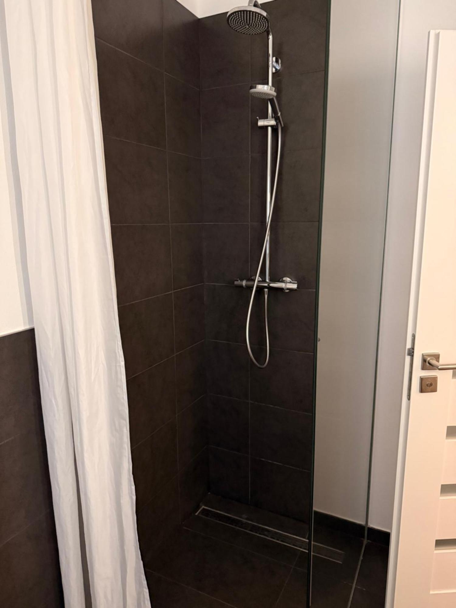 Modernes 1 Zimmerapartment Nahe Frankfurt Am Main ฮอยเซนชตามม์ ภายนอก รูปภาพ